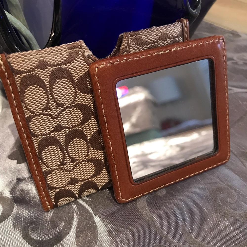 Coach Classic Doubled Sided Pocket Mirror w Case